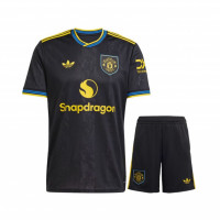 Манчестер Юнайтед детская форма резервная 2025/26